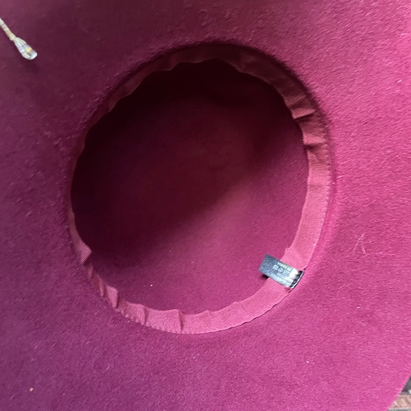 Hat - Picture 4 of 4